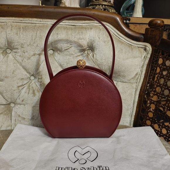 Mila Schon Handbags - Authentic Mila Schon vintage hand bag